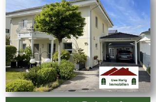 Villa kaufen in 51491 Overath, freistehende Stadtvilla Baujahr 2016 mit offener Küche