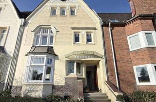 Reihenhaus kaufen in 24534 Innenstadt, Altbaureihenhaus in Neumünster