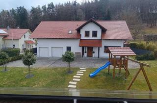 Einfamilienhaus kaufen in 94375 Stallwang, Traumhaus mit 1.950 m² Grundstück | PV-Anlage | Doppelcarport und Garage | Ruhige Wohnlage