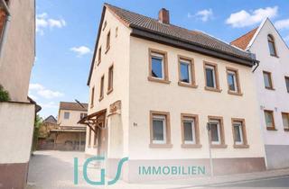 Haus kaufen in 67590 Monsheim, Idyllisches Anwesen mit Innenhof, Scheune und Garten in Monsheim!