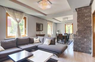 Einfamilienhaus kaufen in 78727 Oberndorf, Provisionsfrei! - Zentrales Freistehendes Einfamilienhaus mit Keller, Garage & Garten