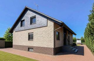 Einfamilienhaus kaufen in 38159 Vechelde, Einfamilienhaus mit großem Grundstück, 5 Garagen & Baupotenzial