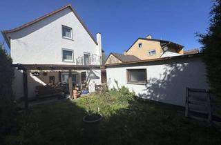 Einfamilienhaus kaufen in Wilhelmstraße 19, 89547 Gerstetten, Bezahlbares Einfamilienhaus mit kleinem Garten, Doppelgarage im Zentrum von Gerstetten