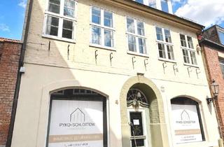 Anlageobjekt in 21335 Lüneburg, Vielseitiges Mehrfamilienhaus mit unterschiedlichen Nutzungsmöglichkeiten im Herzen von Lüneburg