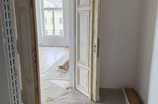 Wohnung mieten in Leipziger Straße 31a, 04668 Grimma, Erstbezug nach Sanierung: charmante 2-Zimmer-Wohnung mit Erker/Wintergarten in der Villa von Barthel
