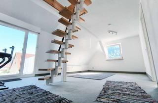Wohnung mieten in 73252 Lenningen, Lichtdurchflutet & Albtraufblick: 2,5 Zi. + Galerie + EBK + sonnigem Balkon + Zentral