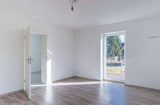 Wohnung mieten in Elsterwerdaer Straße 22a, 01979 Lauchhammer, Sanierte freundliche 2,5-Zimmer-EG-Wohnung mit Garten in Lauchhammer