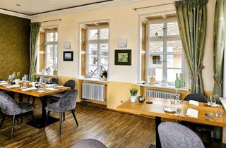 Gewerbeimmobilie kaufen in 76835 Burrweiler, Historisches Anwesen mit vielfältiger Nutzung und zusätzlichem Bauplatz für ein Mehrfamilienhaus