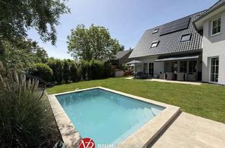 Villa kaufen in 40668 Meerbusch, Repräsentative Familienvilla mit Außenpool in begehrter Rheinnähe - Meerbusch-Nierst