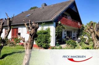 Einfamilienhaus kaufen in 23730 Neustadt, Einfamilienhaus mit Einliegerwohnung und Garage in Strandnähe