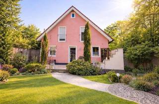 Einfamilienhaus kaufen in 16515 Oranienburg, Oranienburg / Schmachtenhagen - Mehrgenerationentraum auf 1.071 m² Grundstück - EFH inkl. kleinem Haus & Wellness - nahe Oranienburg