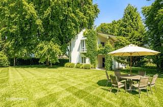 Einfamilienhaus kaufen in 82041 Oberhaching, OASE I Großes Anwesen mit Pool & Sauna in Top Lage