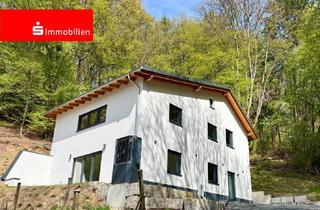 Haus kaufen in 35716 Dietzhölztal, Dietzhölztal - Neues Zweifamilienhaus am Waldrand - Schöner Wohnen in der Natur!