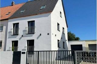 Doppelhaushälfte kaufen in 85055 Ingolstadt, Ingolstadt - Modernisiertes EFH mit ruhigem Garten im Konradviertel