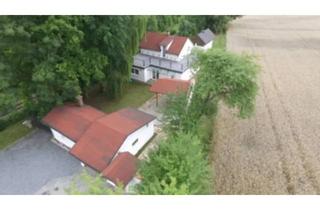Einfamilienhaus kaufen in 95615 Marktredwitz, Marktredwitz - Renoviertes Haus mit Terrasse, Gästehaus und Garage - ruhige Lage