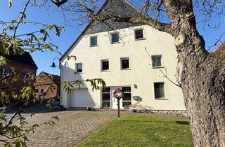 Haus kaufen in 33039 Nieheim, Nieheim - Zwei Einheiten, viele Möglichkeiten - renoviertes 2-Familienhaus mit Charakter