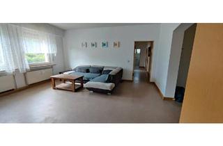 Wohnung kaufen in 55768 Hoppstädten-Weiersbach, Hoppstädten-Weiersbach - 6-Zimmer-Erdgeschosswohnung mit Stellplatz - provisionsfrei