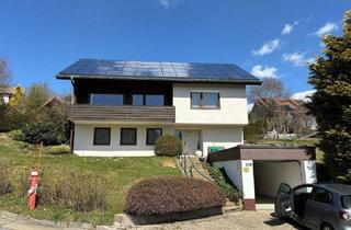 Einfamilienhaus kaufen in 78120 Furtwangen, Furtwangen - Gepflegtes Einfamilienhaus in sonniger Südhanglage mit Aussicht und großem Garten