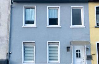 Reihenhaus kaufen in 58762 Altena, Altena - Preiswertes Reihenhaus mit modernem Bad, Kamin & Waldterrasse