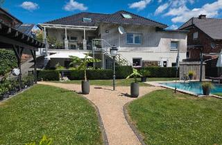 Haus kaufen in 53547 Breitscheid, Breitscheid - Mehrgenerationen- oder Mehfamilienhaus mit Pool und Weitblick