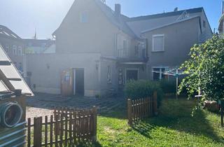 Doppelhaushälfte kaufen in 08451 Crimmitschau, Crimmitschau - Modernisierte Doppelhaushälfte mit Garten