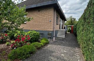 Einfamilienhaus kaufen in 56594 Willroth, Willroth - Einfamilienhaus in Willroth - Waldrandlage, Kamin, großer Garten