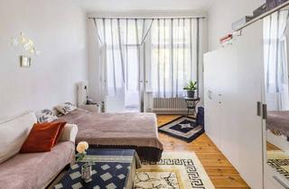 Wohnung kaufen in Pflügerstraße 75, 12047 Neukölln, Altbauwohnung mit Balkon und viel Entwicklungspotenzial im beliebten Reuterkiez