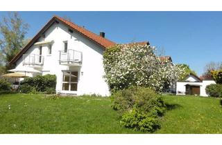 Wohnung kaufen in 82194 Gröbenzell, Freie 2-Zimmer-Gartenwohnung mit Hobbyraum und Du/WC im KG, SW-Terrasse und mehr als 300 m² Garten