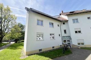 Wohnung kaufen in 79199 Kirchzarten, Charmante und freistehende 2 Zi. Wohnung mit Balkon und 2x TG-Stellplatz in Kirchzarten !