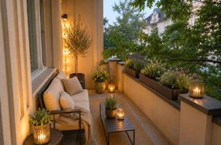 Wohnung kaufen in 65185 Wiesbaden, Altbauetage mit Aufzug - 7 Zimmer 4 Balkone - Einzeldenkmal