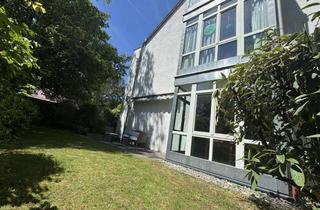 Wohnung kaufen in 85521 Ottobrunn, Ottobrunn 93,5 m² EG Whg. 5 Zimmer Whg EG mit Garten 140m² + Maisonette Hobbyraum + Keller TOP LAGE