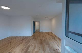 Wohnung kaufen in 88250 Weingarten, Sofort bezugsfrei: Modernisierte 3,5-Zimmer-Wohnung in Weingarten PROVISIONSFREI