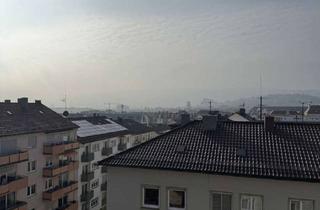 Wohnung kaufen in 70176 West, Zwei Wohnungen, ein Deal — Dachgeschossensemble im Herzen von Stuttgart‑West