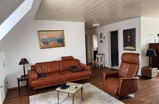 Wohnung mieten in Motenhof 27, 46459 Rees, geräumige Wohnung mit drei Zimmern sowie Balkon und Einbauküche in Rees-Haldern
