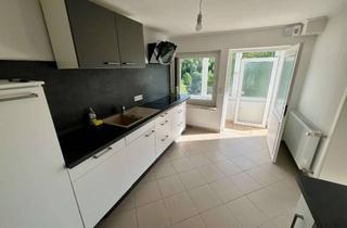Wohnung mieten in 51645 Gummersbach, Ruhiges Wohnen im Grünenfrisch sanierte 2-Zimmer-Wohnung mit Wintergarten, Terrasse & Garten