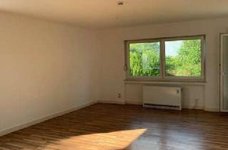 Wohnung mieten in Am Bahnhof 10, 65835 Liederbach, 3-Zimmer-EG-Wohnung mit Balkon, Garten und Garage in verkehrsgünstiger Lage