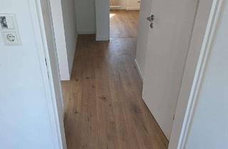 Wohnung mieten in Walsroder Str. 137, 30853 Langenhagen, Renovierte 2-Zimmer-Whg. mit Balkon