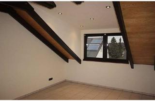 Wohnung mieten in 50389 Wesseling, Exklusive 3-Zimmer-Dachgeschosswohnung mit großer Dachterrasse & Garage in Wesseling-Berzdorf