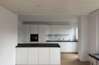 Penthouse mieten in Arbachtalstraße 19, 72800 Eningen, Sanierte 5,5-Zimmer-Penthousewohnung (um 1-Zimmer-Einliegerwohnung zu erweitern)