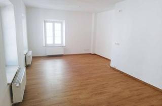 Wohnung mieten in Fuchsgrube, 83278 Traunstein, Moderne, renovierte 3-Zimmer-Wohnung in zentraler Lage