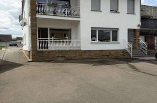 Wohnung mieten in 55471 Wüschheim, Erstbezug nach Komplettrenovierung – Exklusive EG-Wohnung mit EBK, Garage, Balkon & Ofen