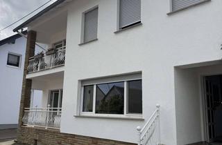 Wohnung mieten in 55471 Wüschheim, Erstbezug nach Komplettrenovierung – Exklusive EG-Wohnung mit EBK, Balkon, Ofen, Luxus-Bad & Stellpl