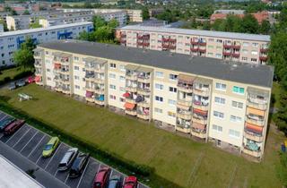 Wohnung mieten in Pestalozzistr. 37, 17438 Wolgast, Günstige 2,5 Raumwohnung mit Balkon (22.31)