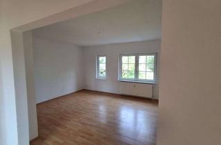 Wohnung mieten in Störtenbütteler Weg, 29525 Uelzen, Helle 4-Zimmer-Whg mit gr. Garten zwischen UE-Kirchweyhe