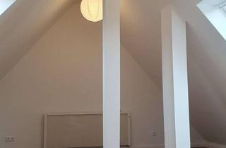Wohnung mieten in Marktstr., 71254 Ditzingen, vollmöbliertes Zimmer ab 1.7. oder 1.8. frei, kernsanierte 4er-WG Ditzingen Stadtzentrum