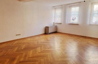 Mehrfamilienhaus kaufen in 74206 Bad Wimpfen, "Mehrfamilienhaus mit eigenem Hof in Bad Wimpfen – Kapitalanlage und Eigennutzung möglich"