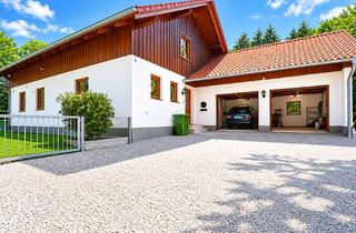 Einfamilienhaus kaufen in 84172 Buch, Einfamilienhaus mit riesigem Baugrundstück – Wohnen, erweitern oder neu entwickeln!