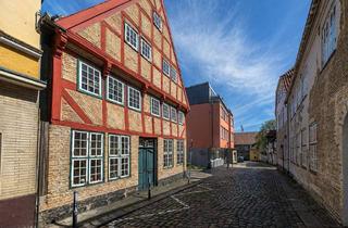 Haus kaufen in 24937 Altstadt, Historisches Fachwerkjuwel mit Einliegerwohnung am Flensburger Hafen - (Wohnen oder Gewerbe)