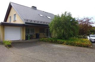 Einfamilienhaus kaufen in 59581 Warstein, Großes Einfamilienhaus mit Einliegerwohnung in guter Wohnlage von Warstein