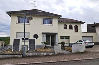 Einfamilienhaus kaufen in 55442 Daxweiler, Daxweiler - Attraktives Einfamilienhaus mit ELW, traumhaftem Fernblick und großen Nutzflächen